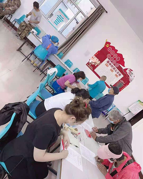 雷火平台苗接种工作